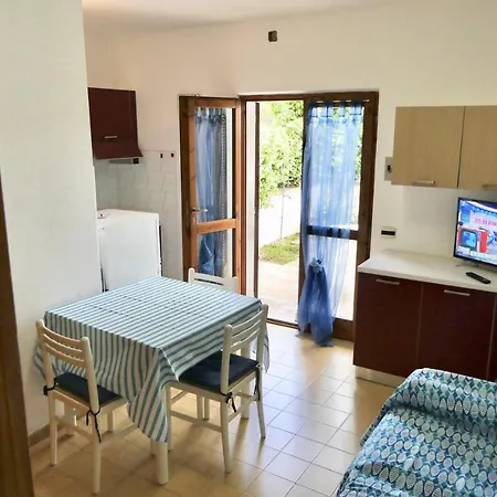 Iss Travel, Domo Cytonia 2-bedrooms With Private Fenced Terrace アパート *